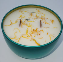 Load image into Gallery viewer, Ylang Ylang Candle
